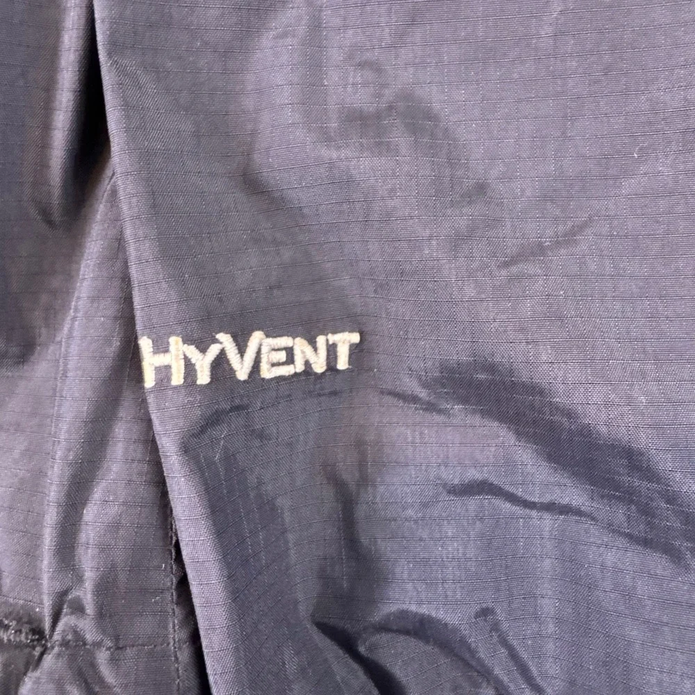 The North Face HyVent Rain Jacket Black Hooded Windbreaker Mens Small